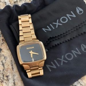 Gold Nixon Small Woman Player Watch